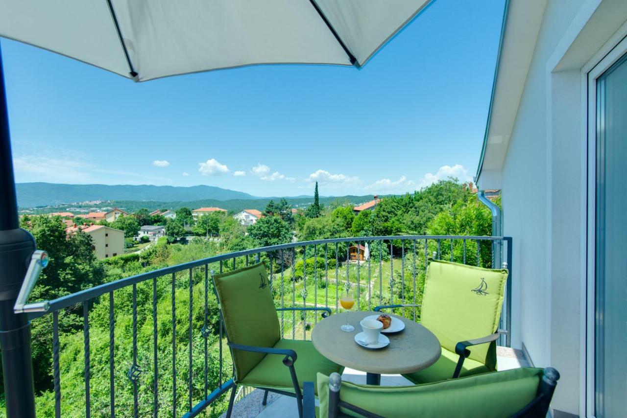 Apartmani Admiral Viskovo Exteriör bild